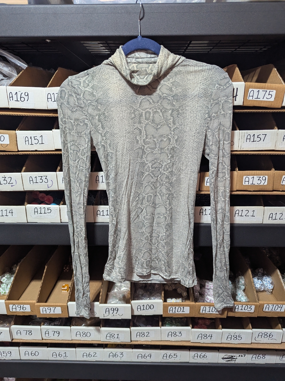 BCBGMaxAzria Beige Snake-Print Long Sleeve Turtleneck Top XXS